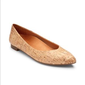 Rare Vionic Caballo Ballet Flat Ladies Gold Cork